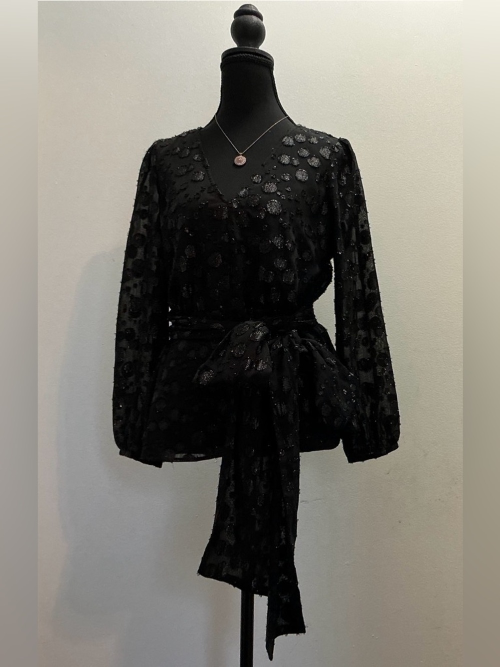 Tie waist V-neck Blouse